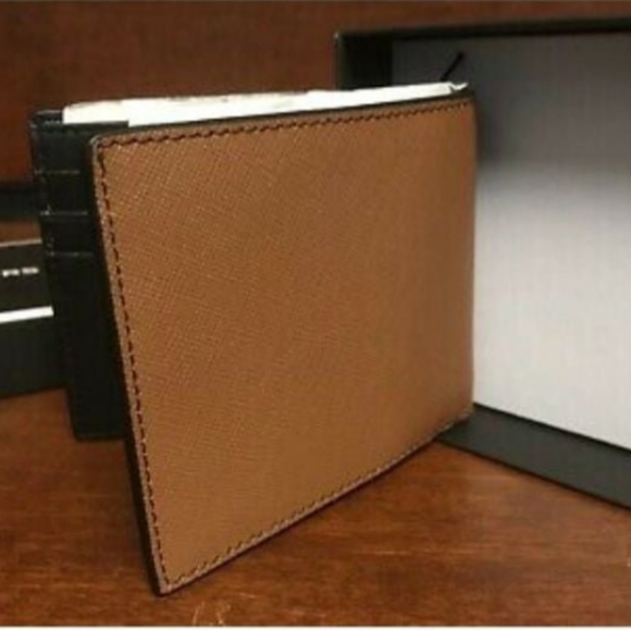 Michael kors men's pifold wallet with metallic Logo - Picture 8 of 8